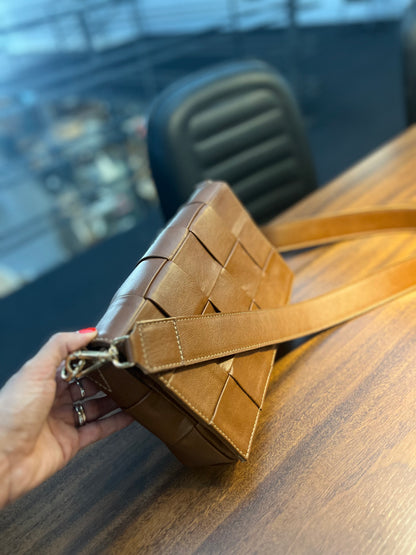 Bolsa Nayara | Em couro legítimo premium