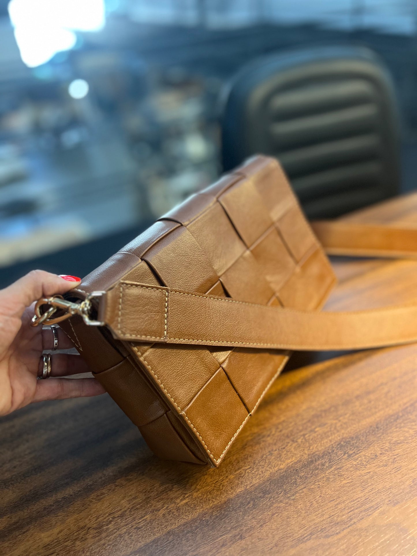 Bolsa Nayara | Em couro legítimo premium