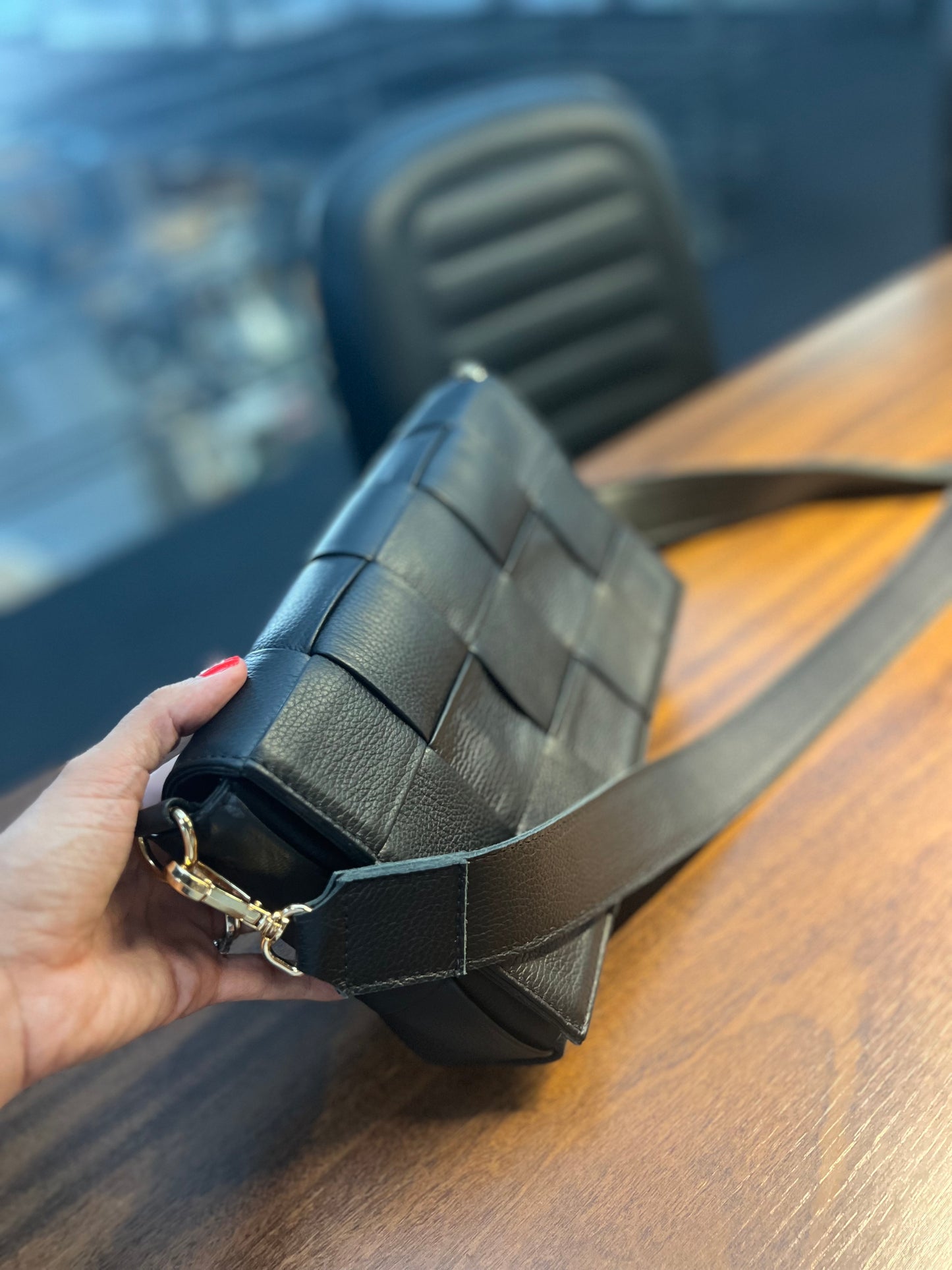 Bolsa Nayara | Em couro legítimo premium