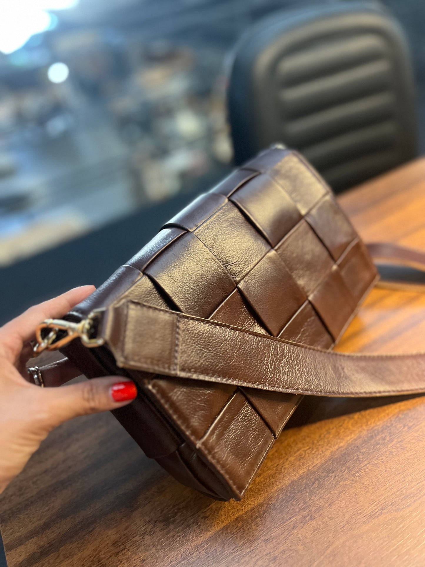 Bolsa Nayara | Em couro legítimo premium