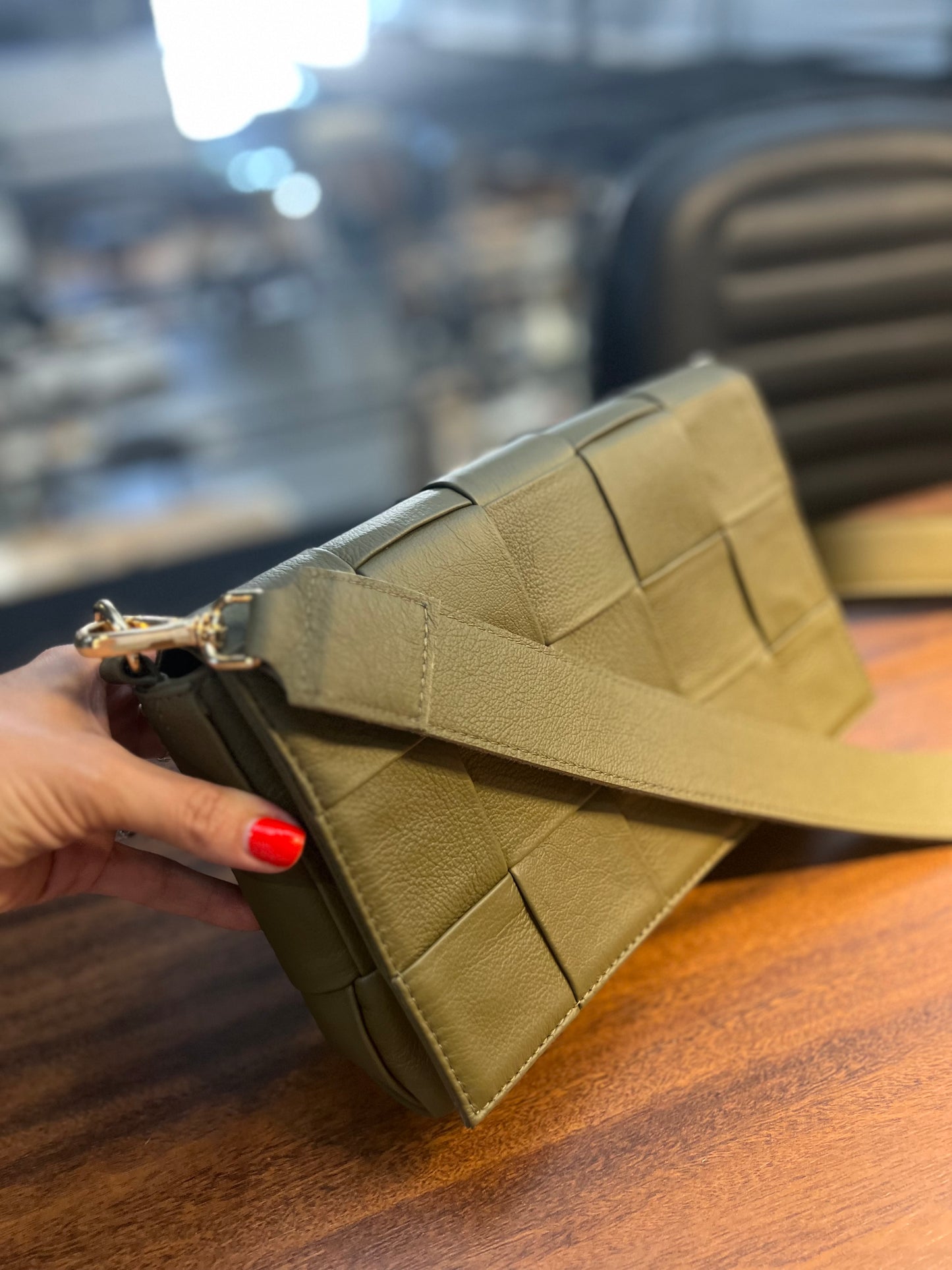 Bolsa Nayara | Em couro legítimo premium