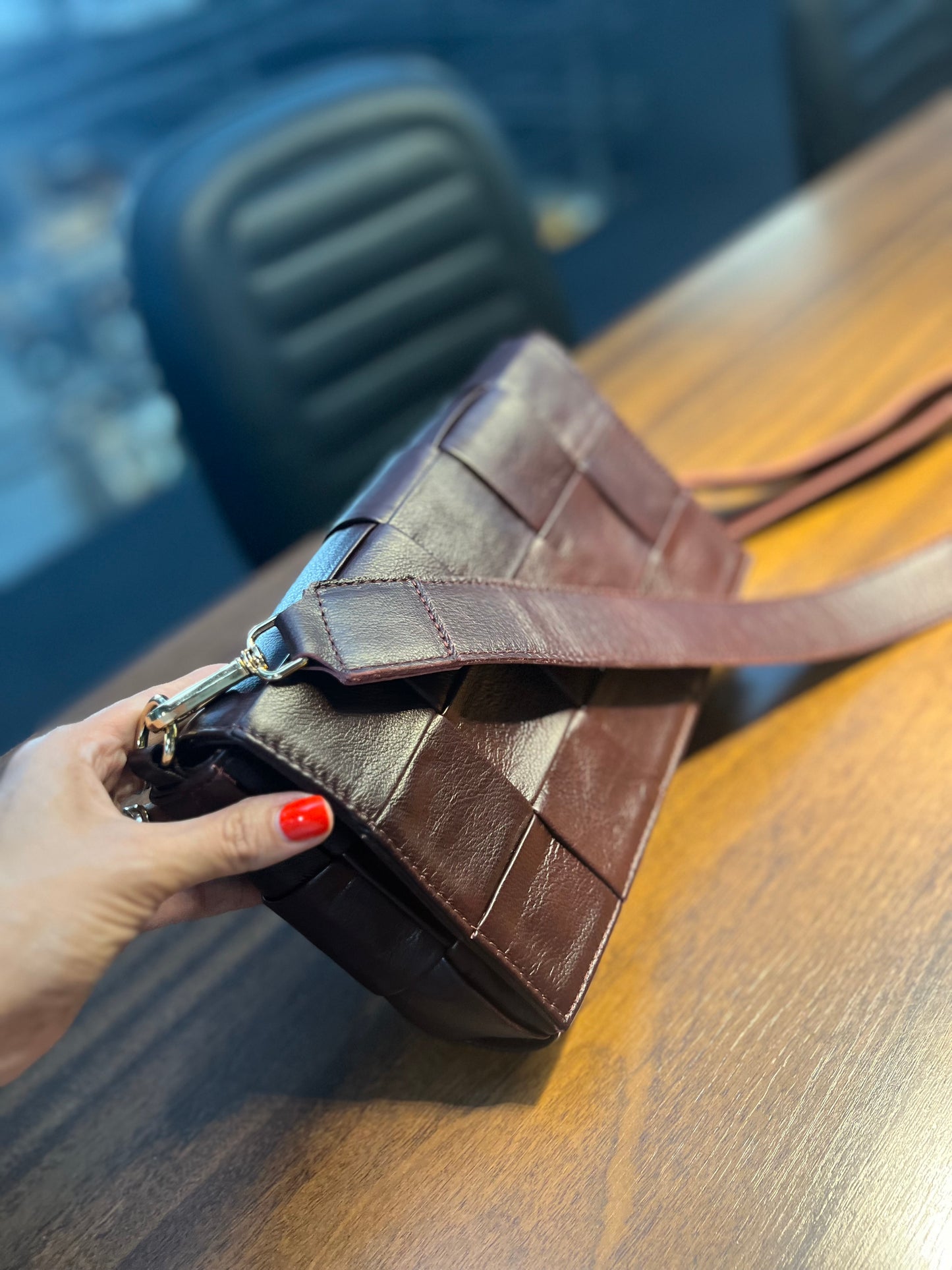 Bolsa Nayara | Em couro legítimo premium