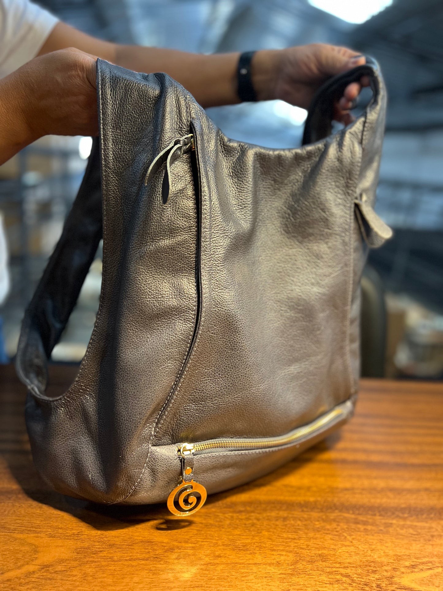 Mochila Lola | Em couro legítimo premium