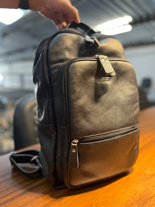 Mochila Felipe | Em couro legítimo premium