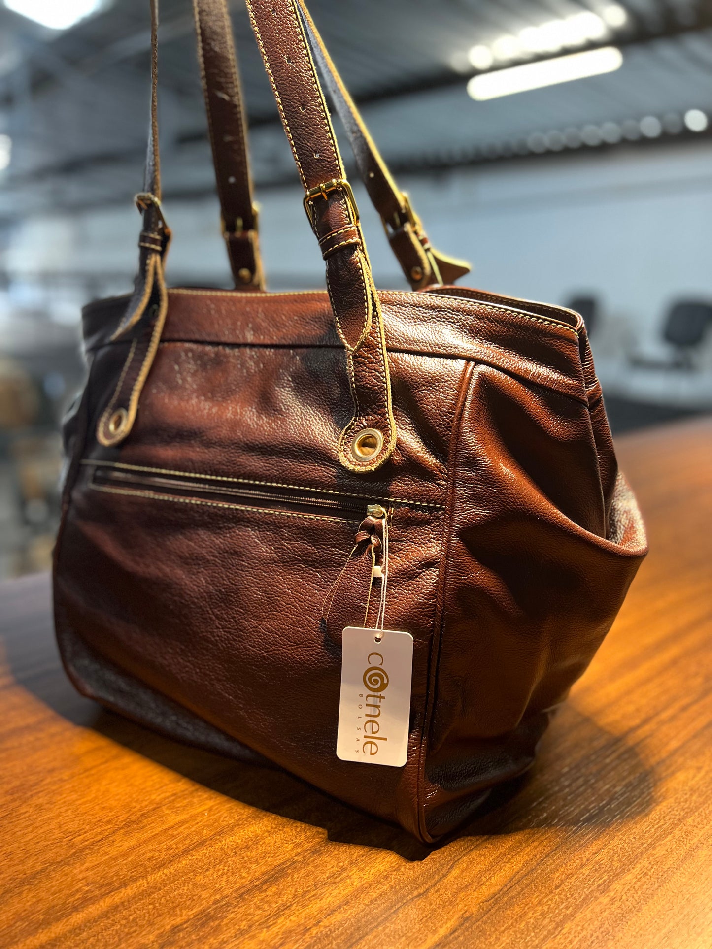 Bolsa Nira | Em couro legítimo premium