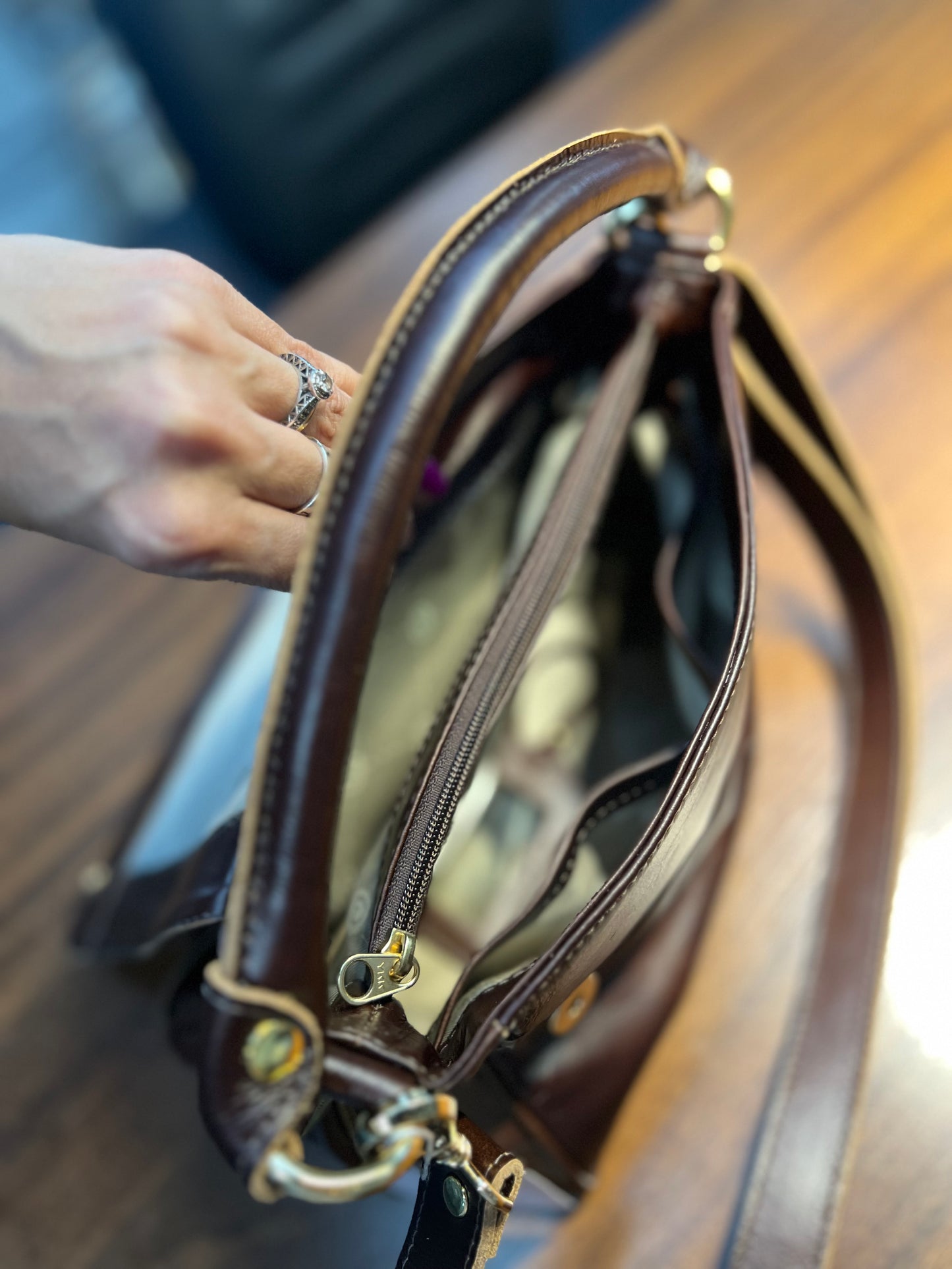 Bolsa Valentina | Em couro legítimo premium