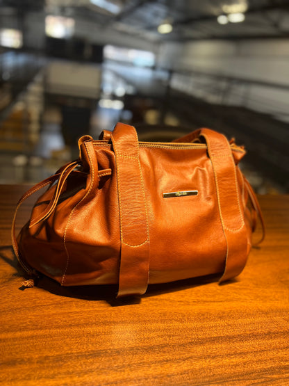 Sacola Scarletti | Em couro legítimo premium