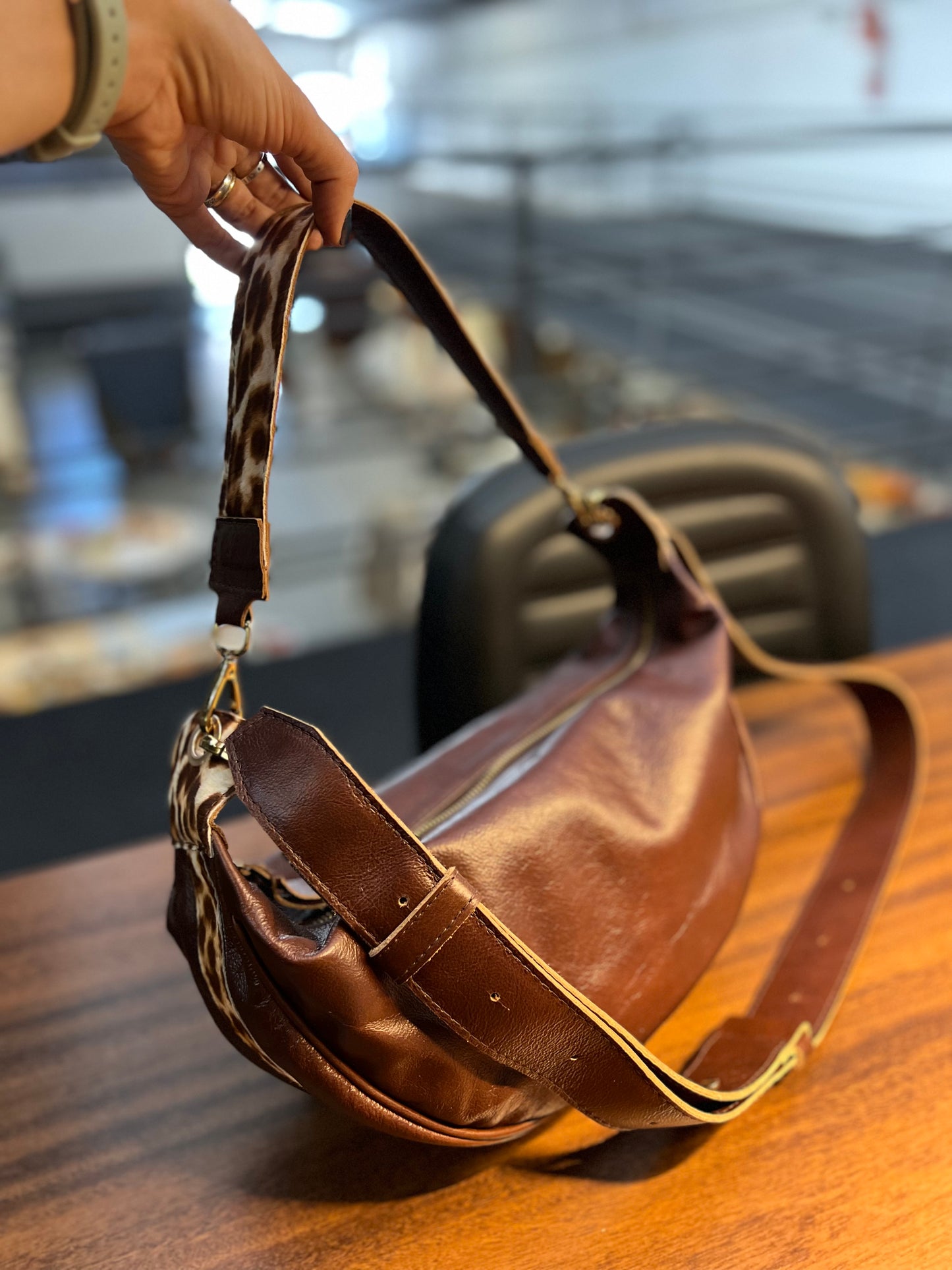 Bolsa Adriane | Em couro legítimo premium