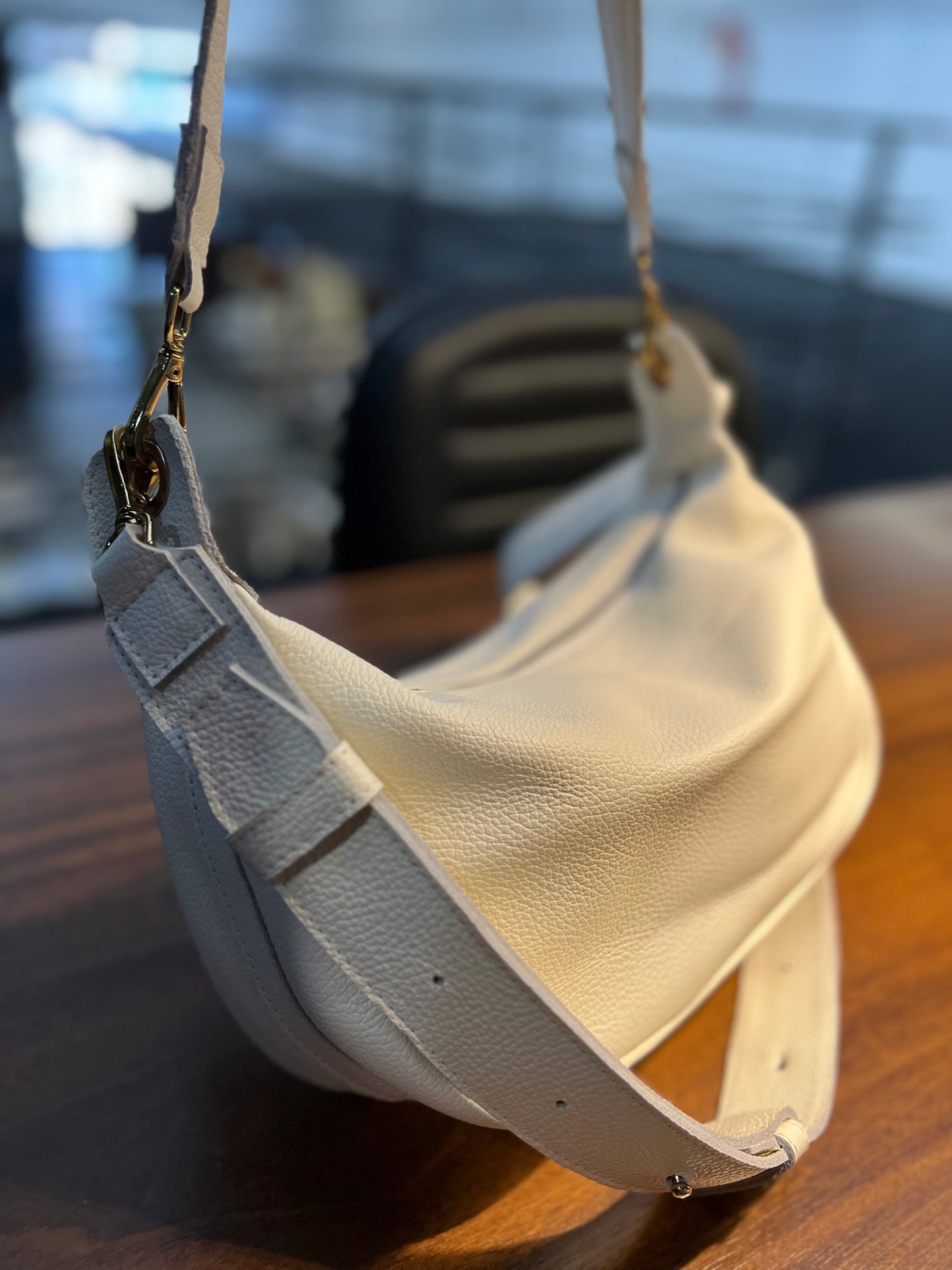 Bolsa Adriane | Em couro legítimo premium