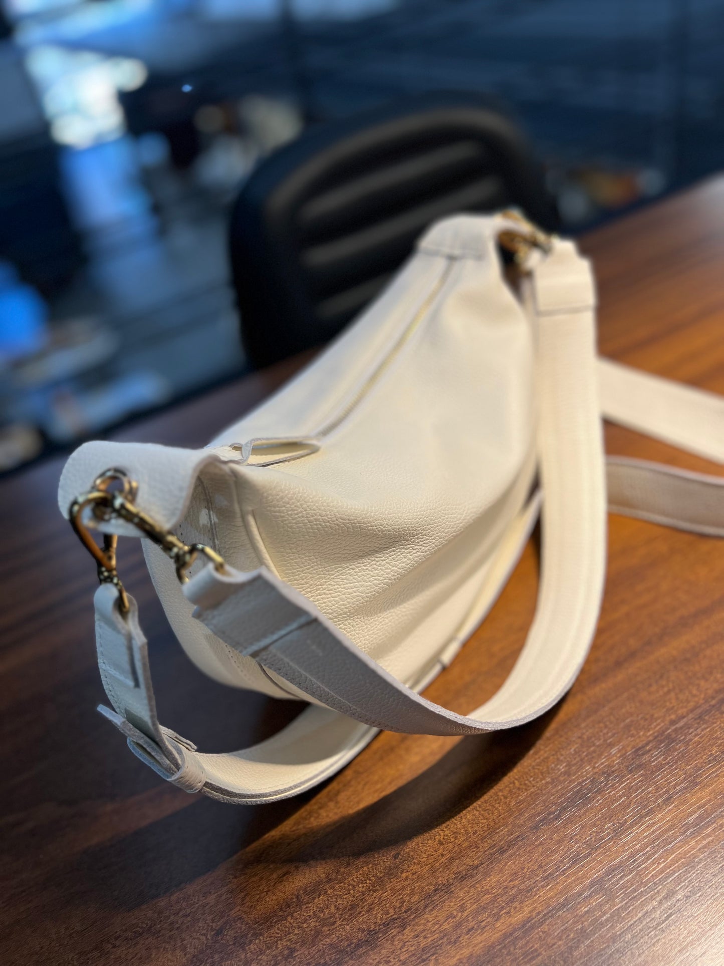 Bolsa Adriane | Em couro legítimo premium