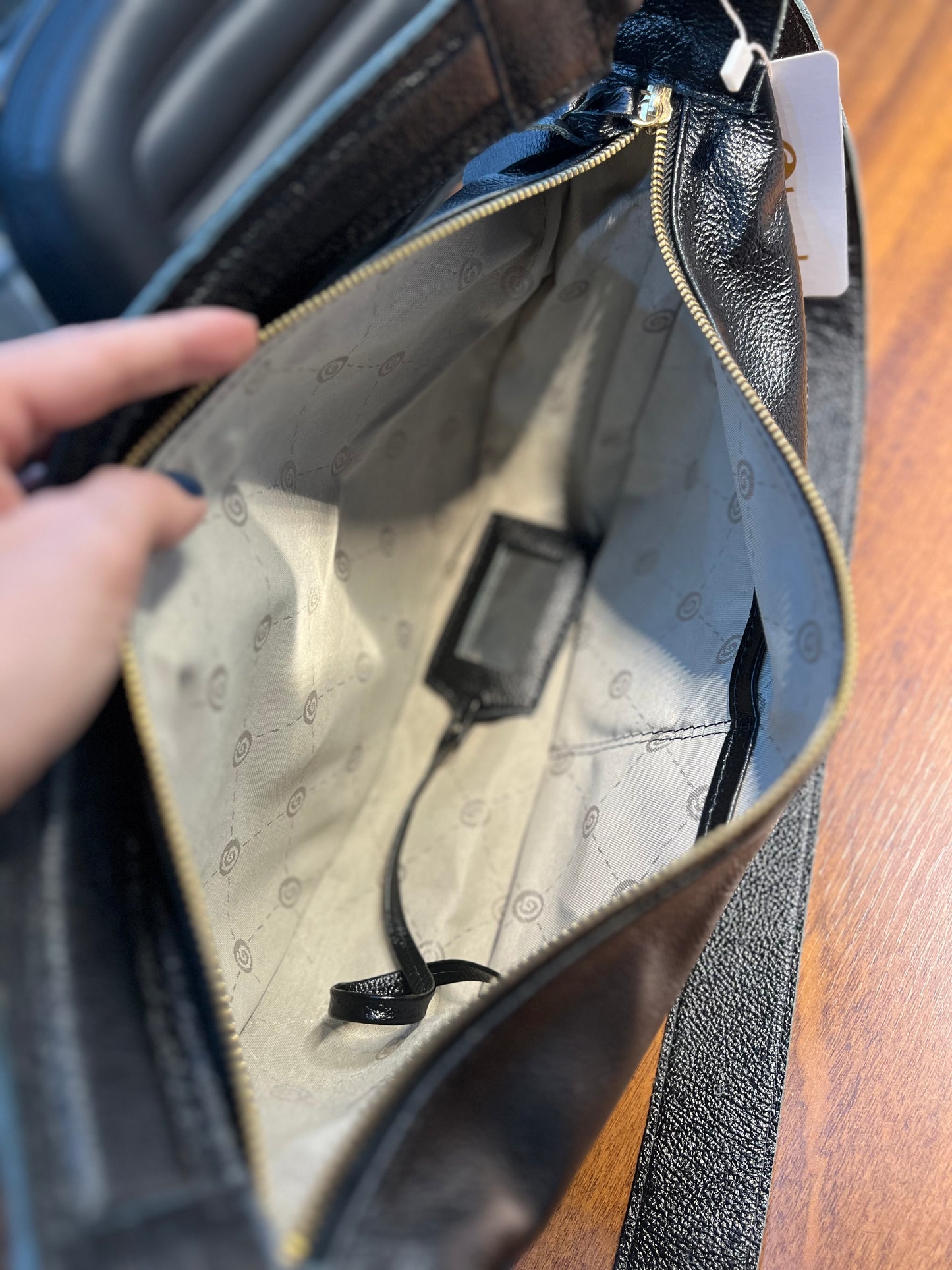 Bolsa Adriane | Em couro legítimo premium