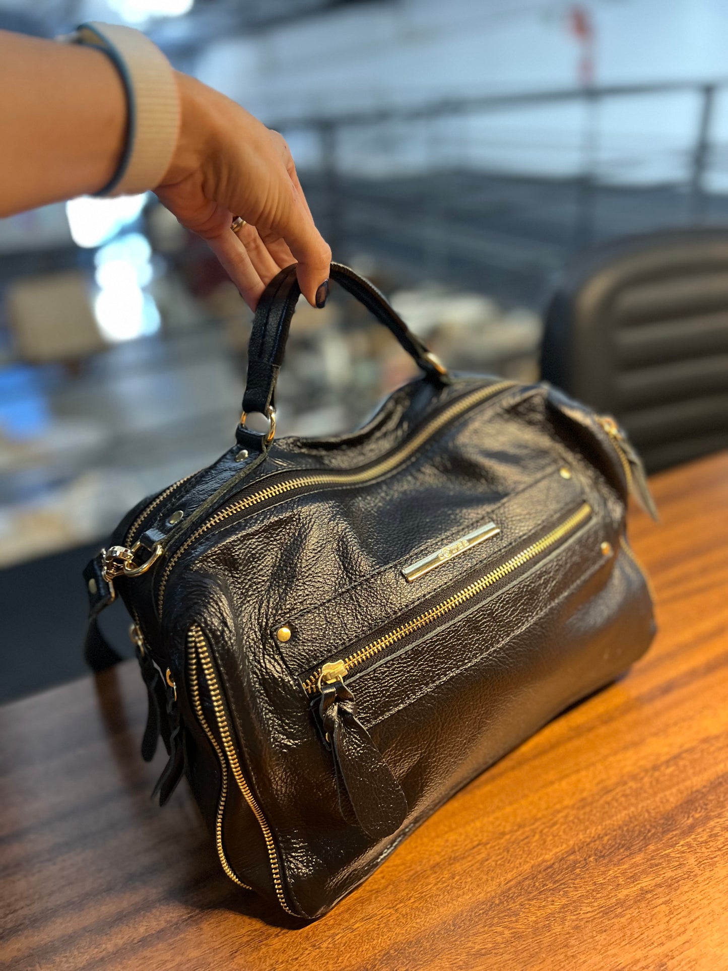 Bolsa Virgínia | Em couro legítimo premium