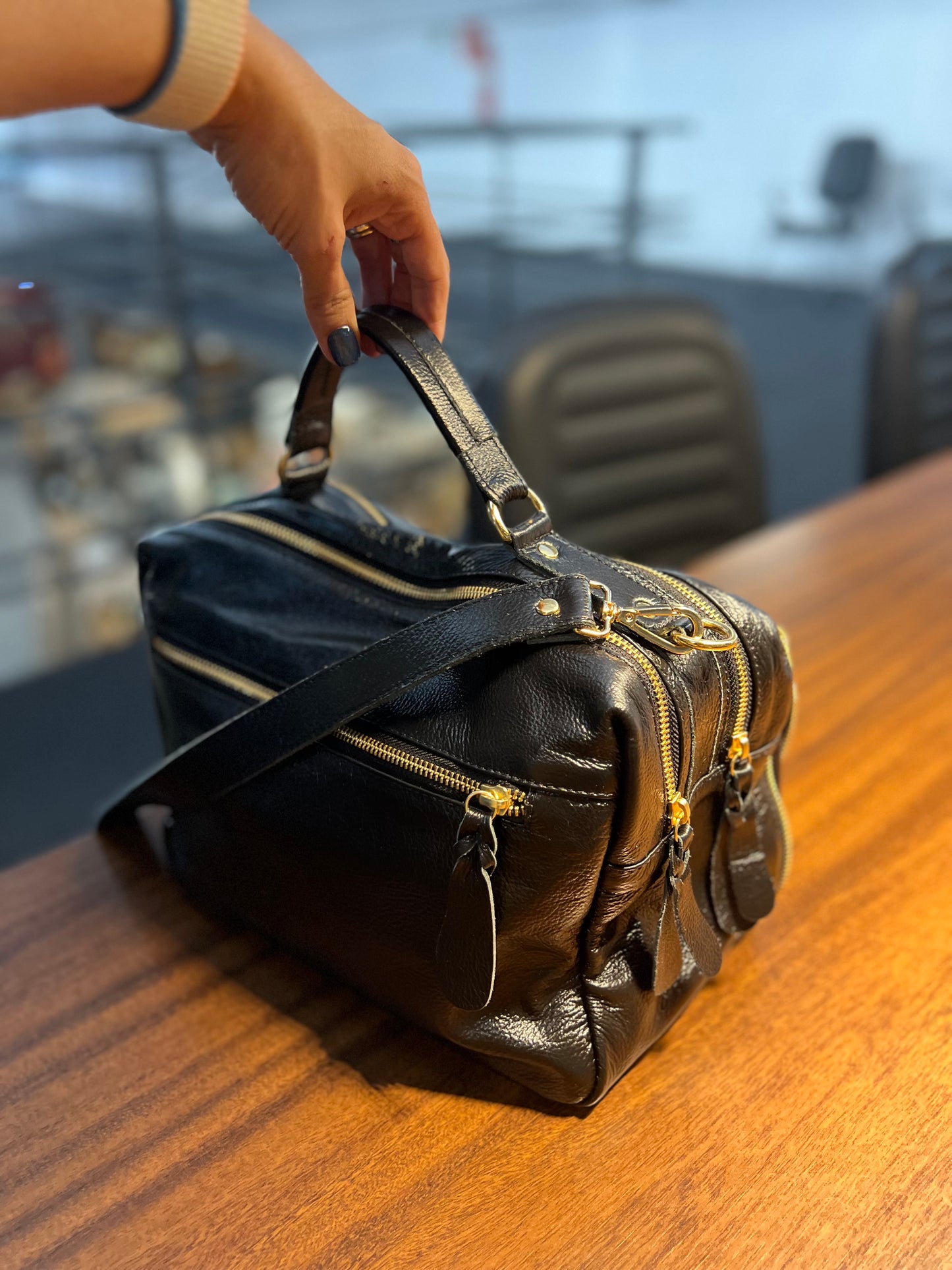 Bolsa Virgínia | Em couro legítimo premium