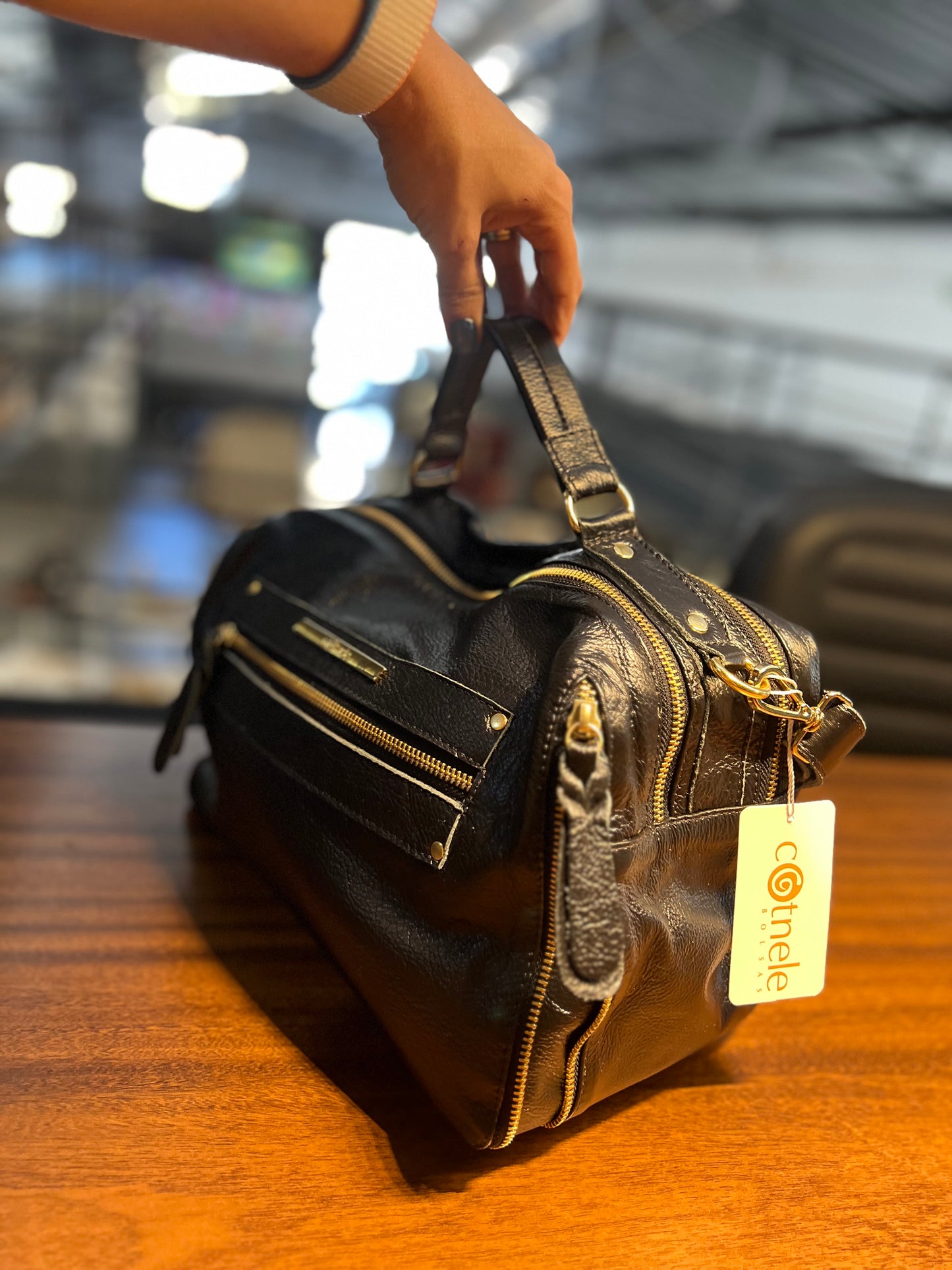 Bolsa Virgínia | Em couro legítimo premium