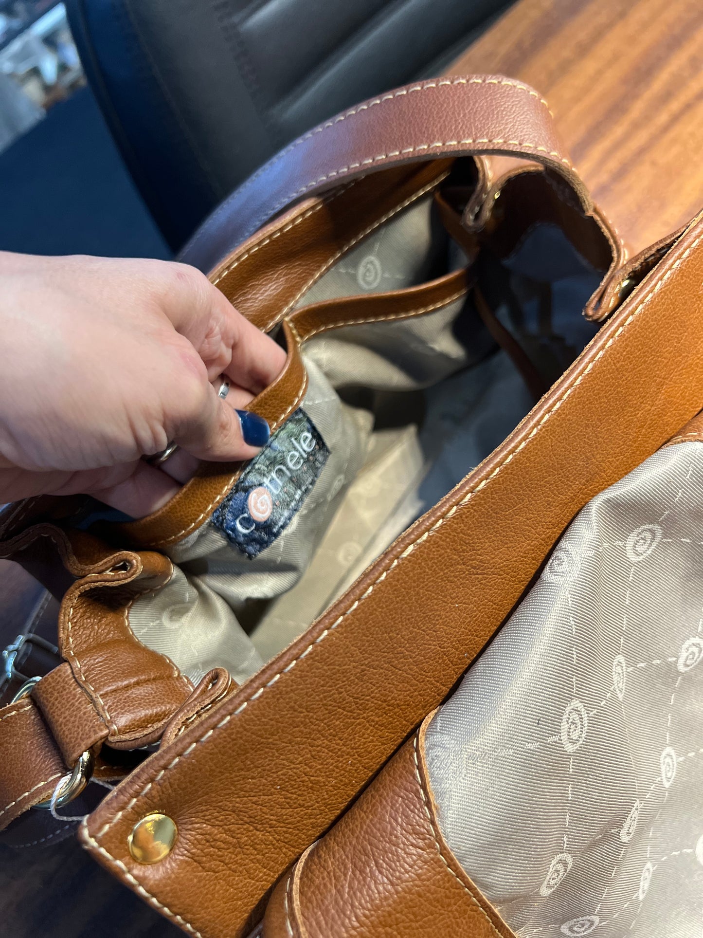 Bolsa Anne | Em couro legítimo premium
