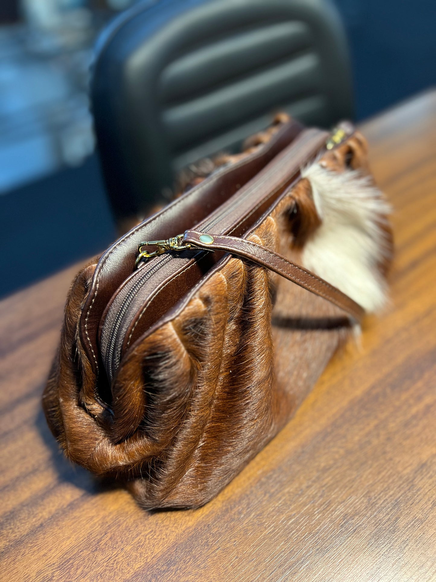 Bolsa Adelaide | Em couro legítimo premium