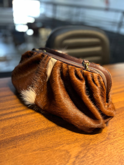 Bolsa Adelaide | Em couro legítimo premium