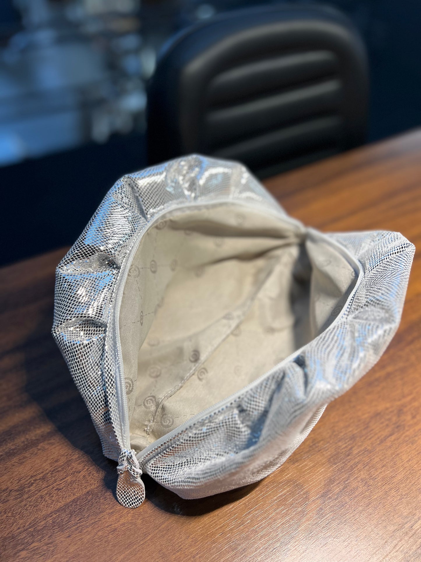 Bolsa Clara | Em couro legítimo premium