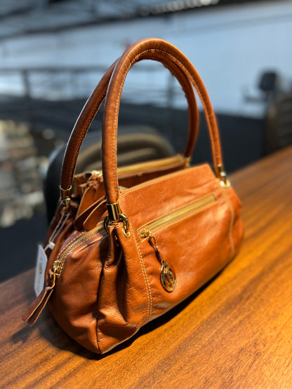 Bolsa Isis | Em couro legítimo premium