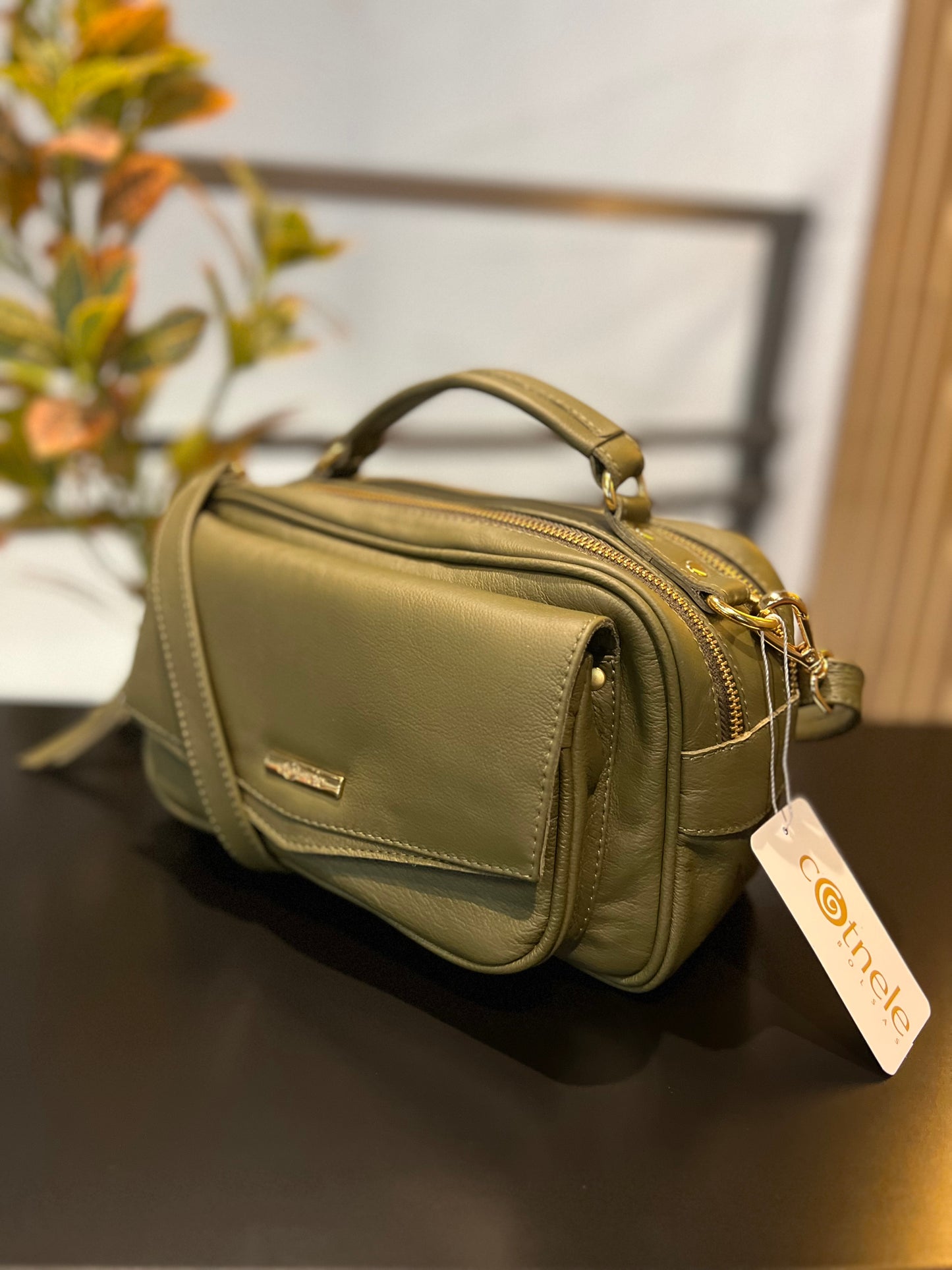 Bolsa Helena | Em couro legítimo premium