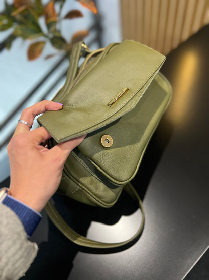 Bolsa Helena | Em couro legítimo premium