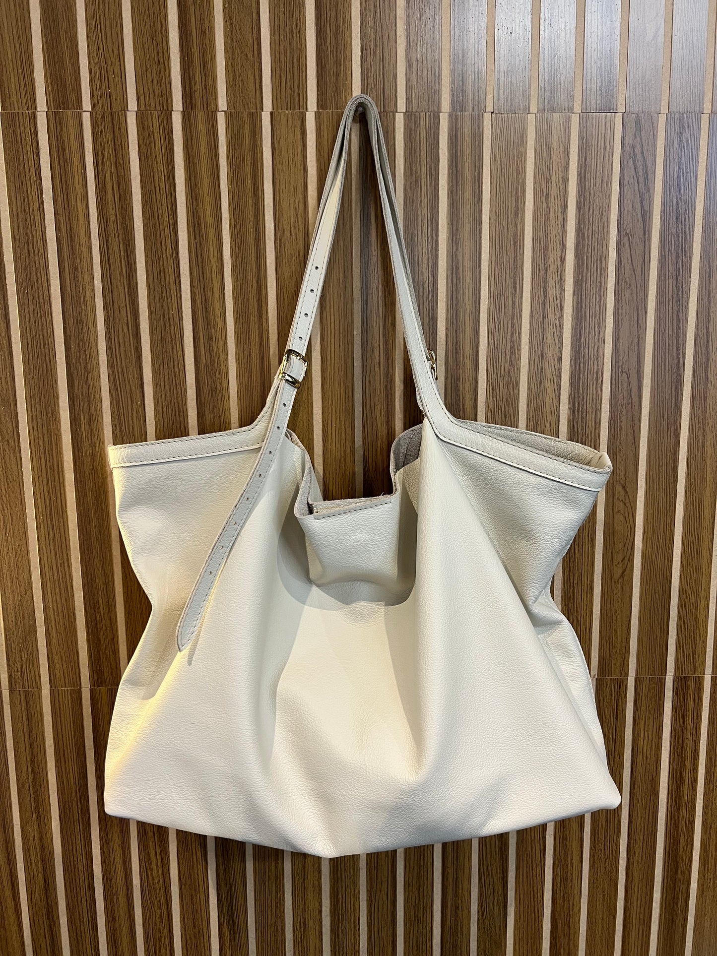 Sacola Débora | Em couro legítimo premium