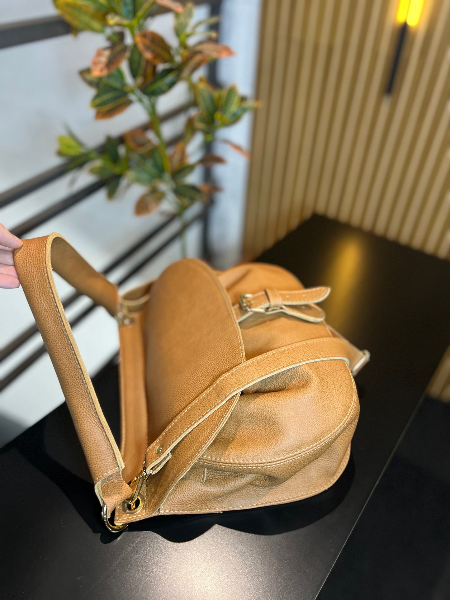Bolsa Betina | Em couro legítimo premium