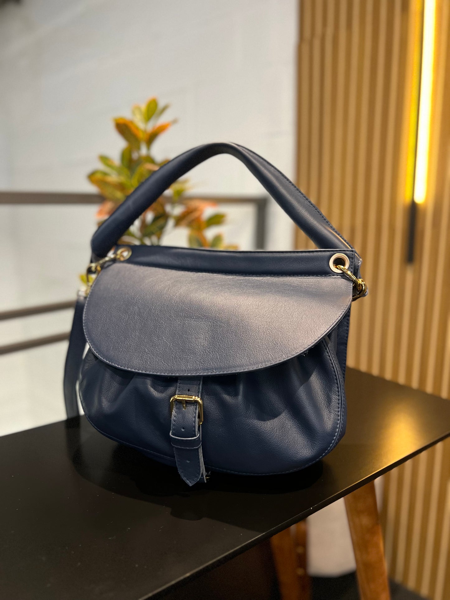Bolsa Betina | Em couro legítimo premium