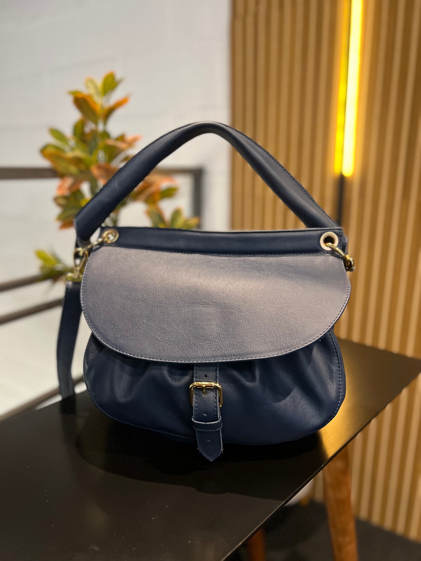 Bolsa Betina | Em couro legítimo premium