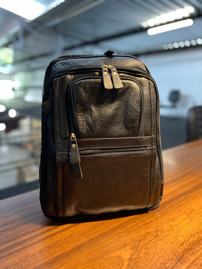 Mochila Taylor | Em couro legítimo premium