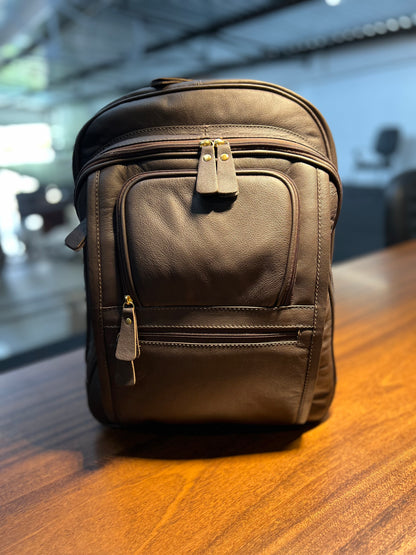 Mochila Taylor | Em couro legítimo premium