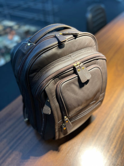 Mochila Taylor | Em couro legítimo premium