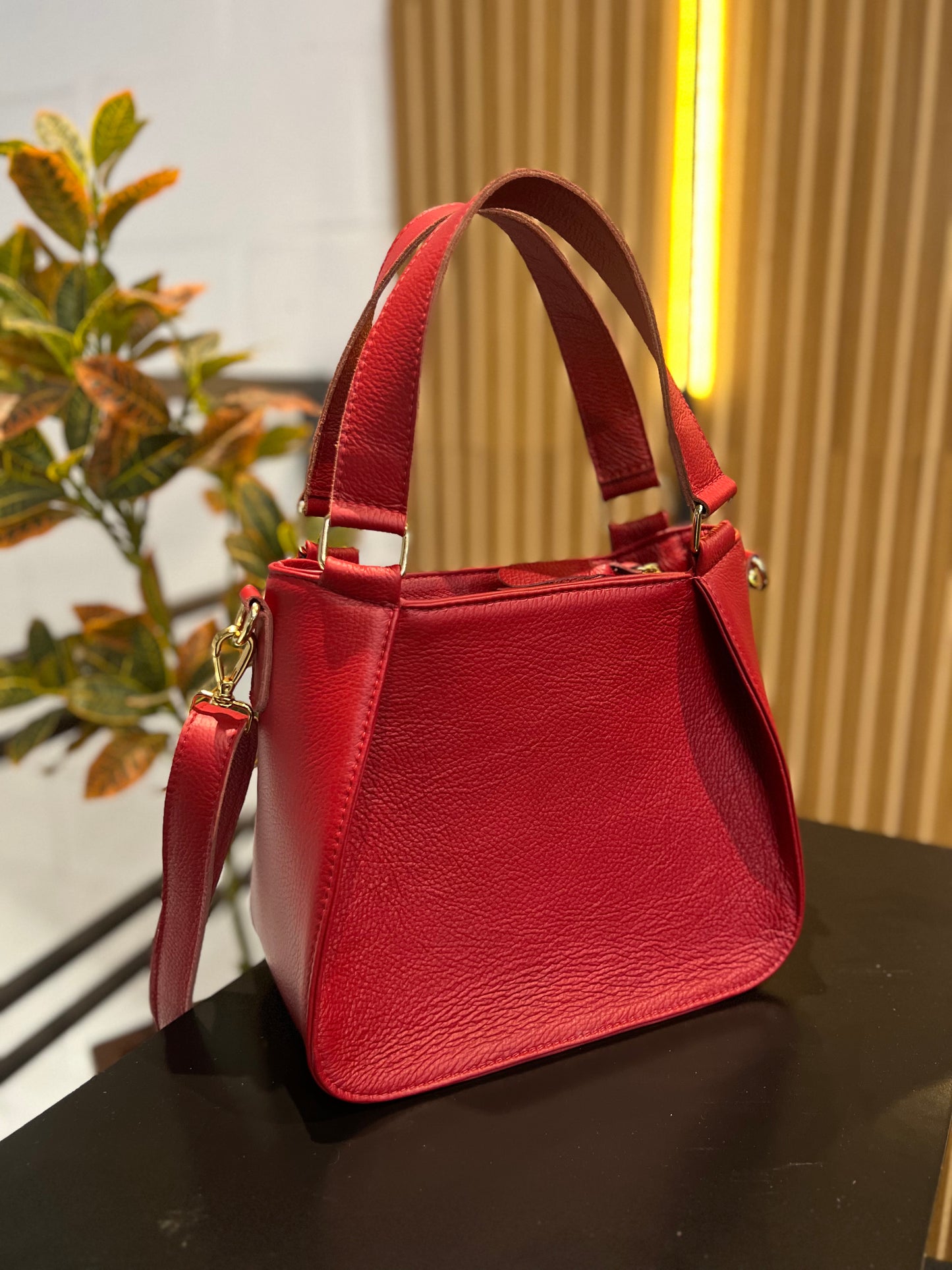 Bolsa Francis | Em couro legítimo premium