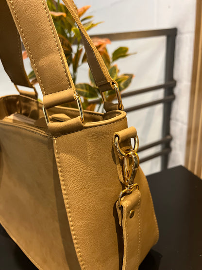 Bolsa Francis | Em couro legítimo premium