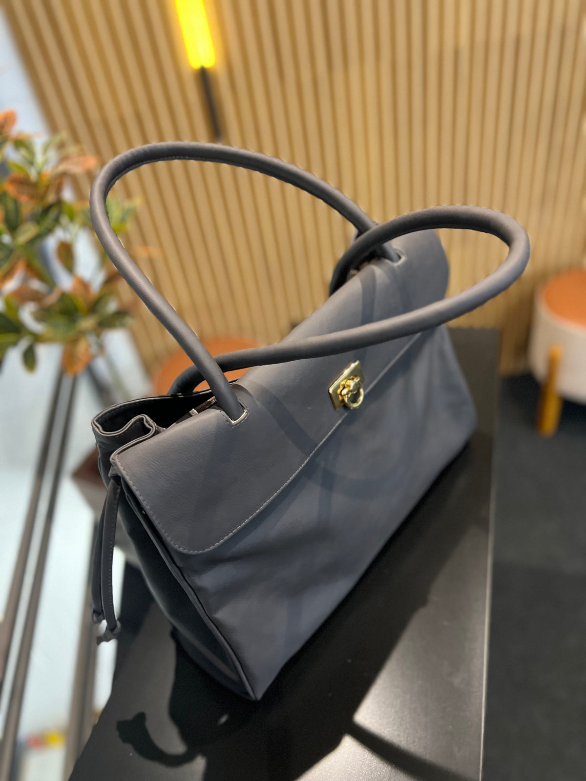 Bolsa Olga | Em couro legítimo premium