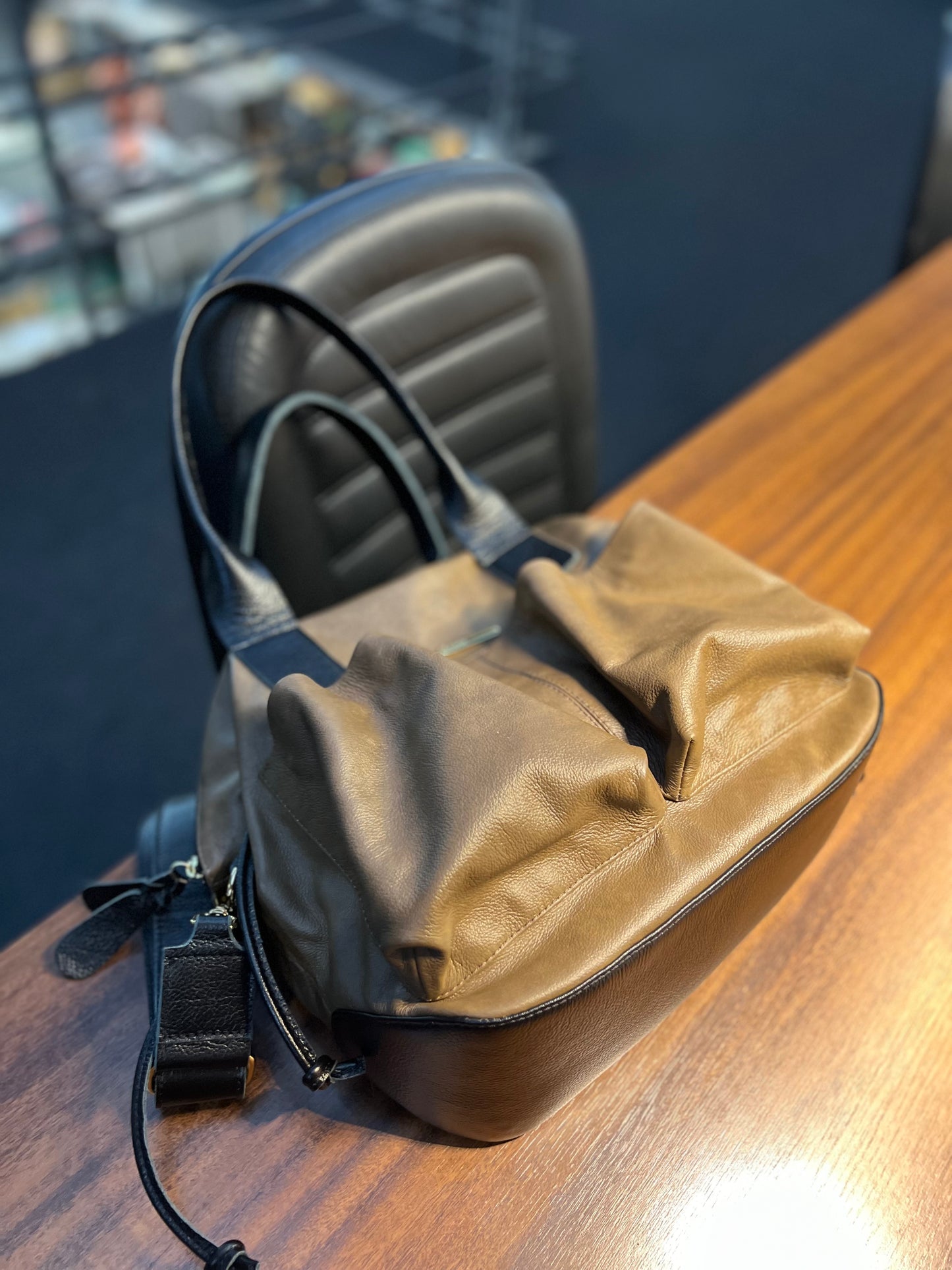 Bolsa Angélica | Em couro legítimo premium