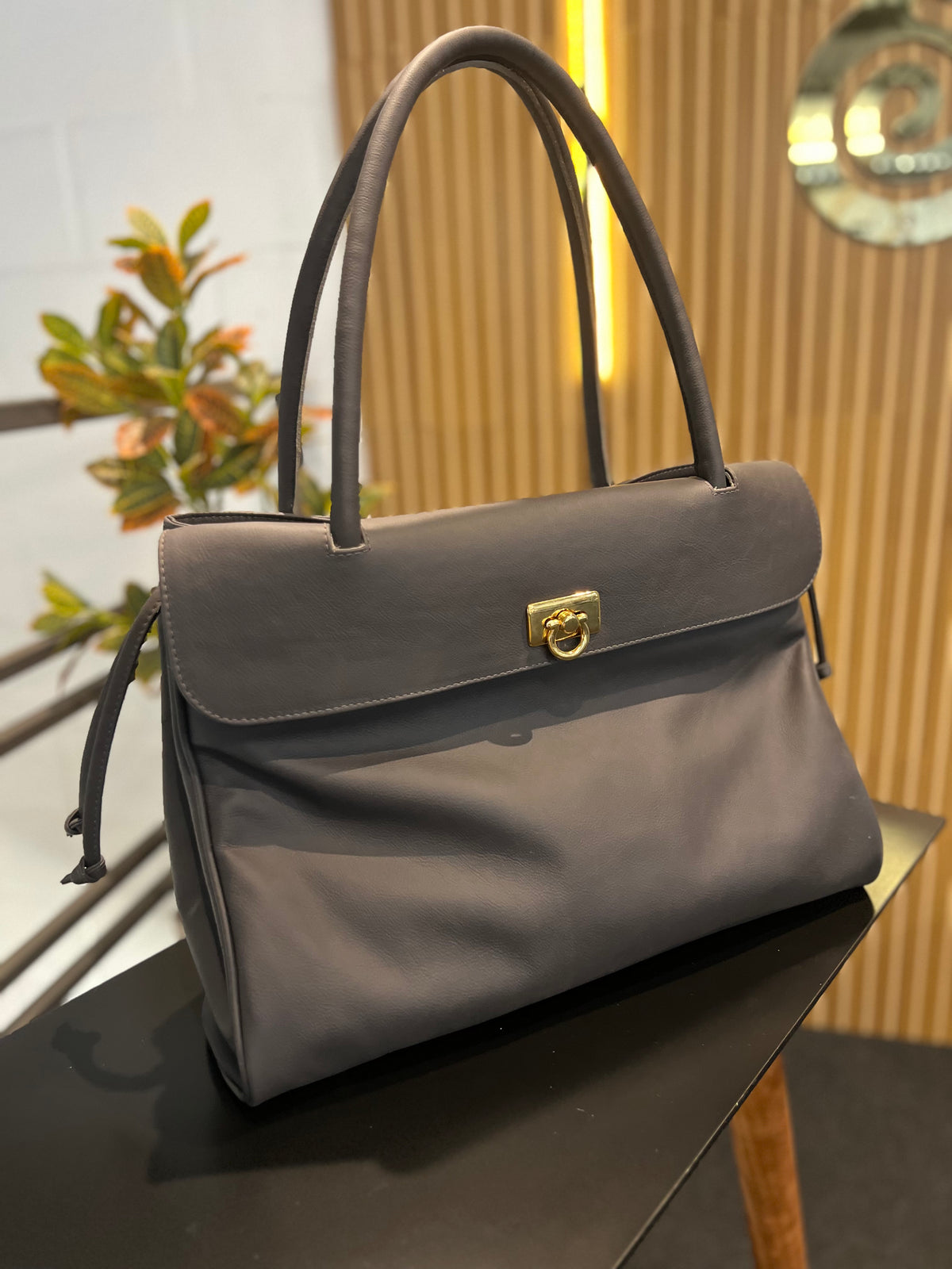 Bolsa Olga | Em couro legítimo premium