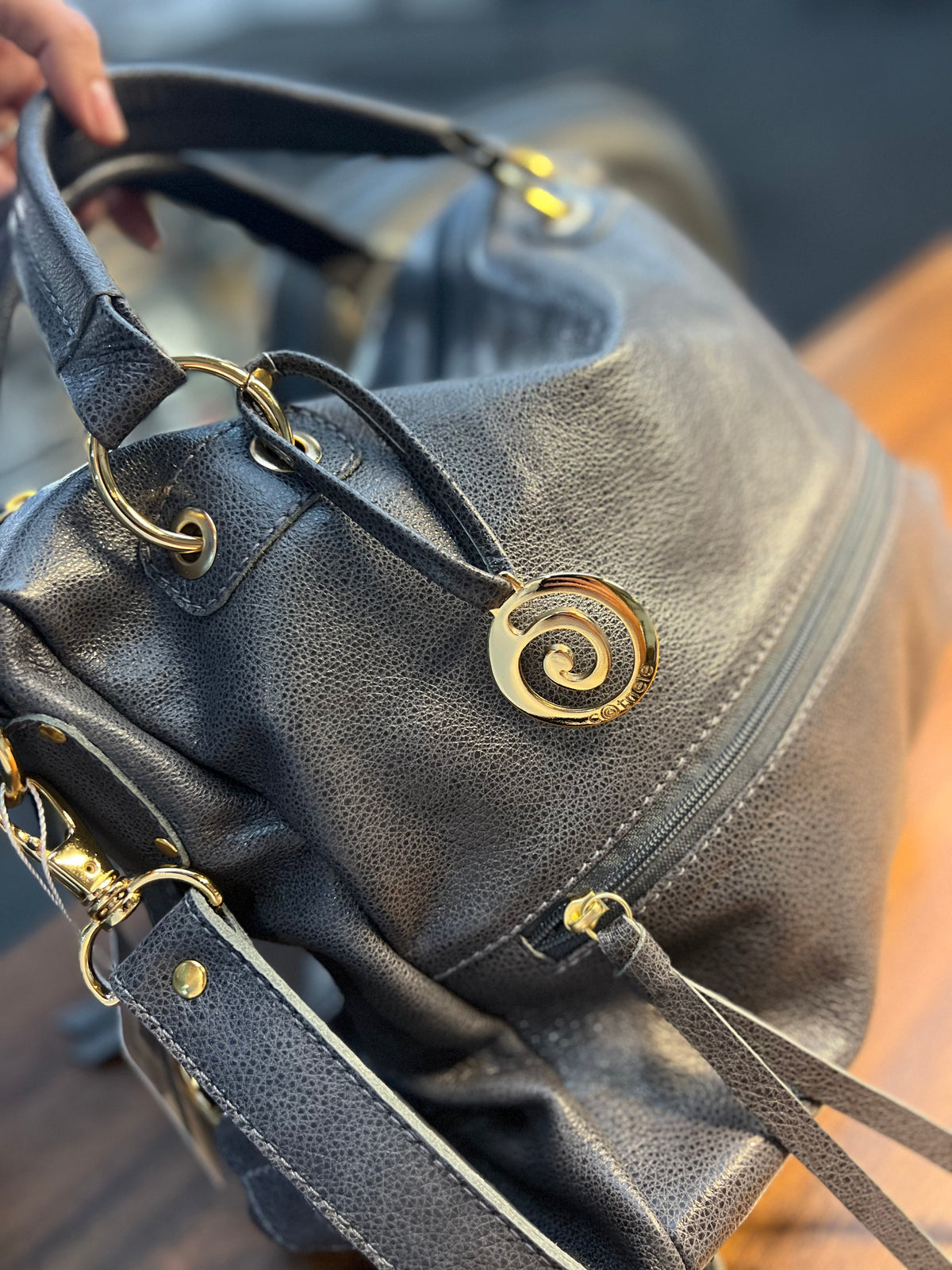 Bolsa Dani | Em couro legítimo premium