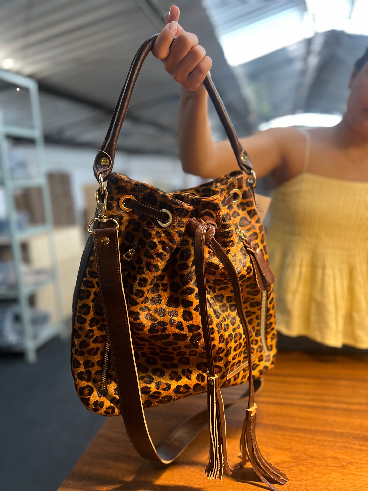 Bolsa Gisele | Em couro legítimo premium