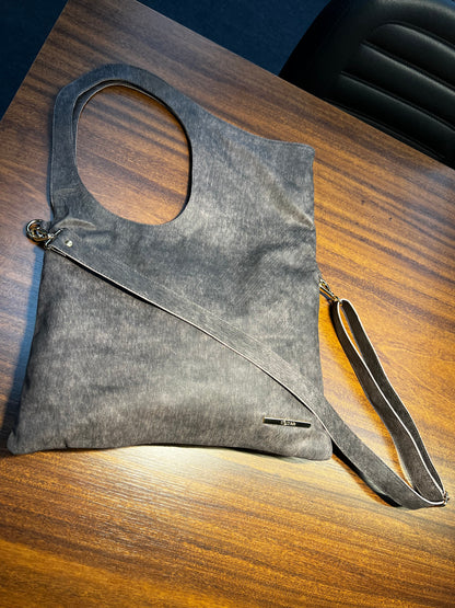 Bolsa Astrid | Em couro legítimo premium