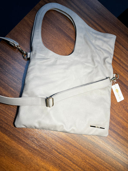 Bolsa Astrid | Em couro legítimo premium