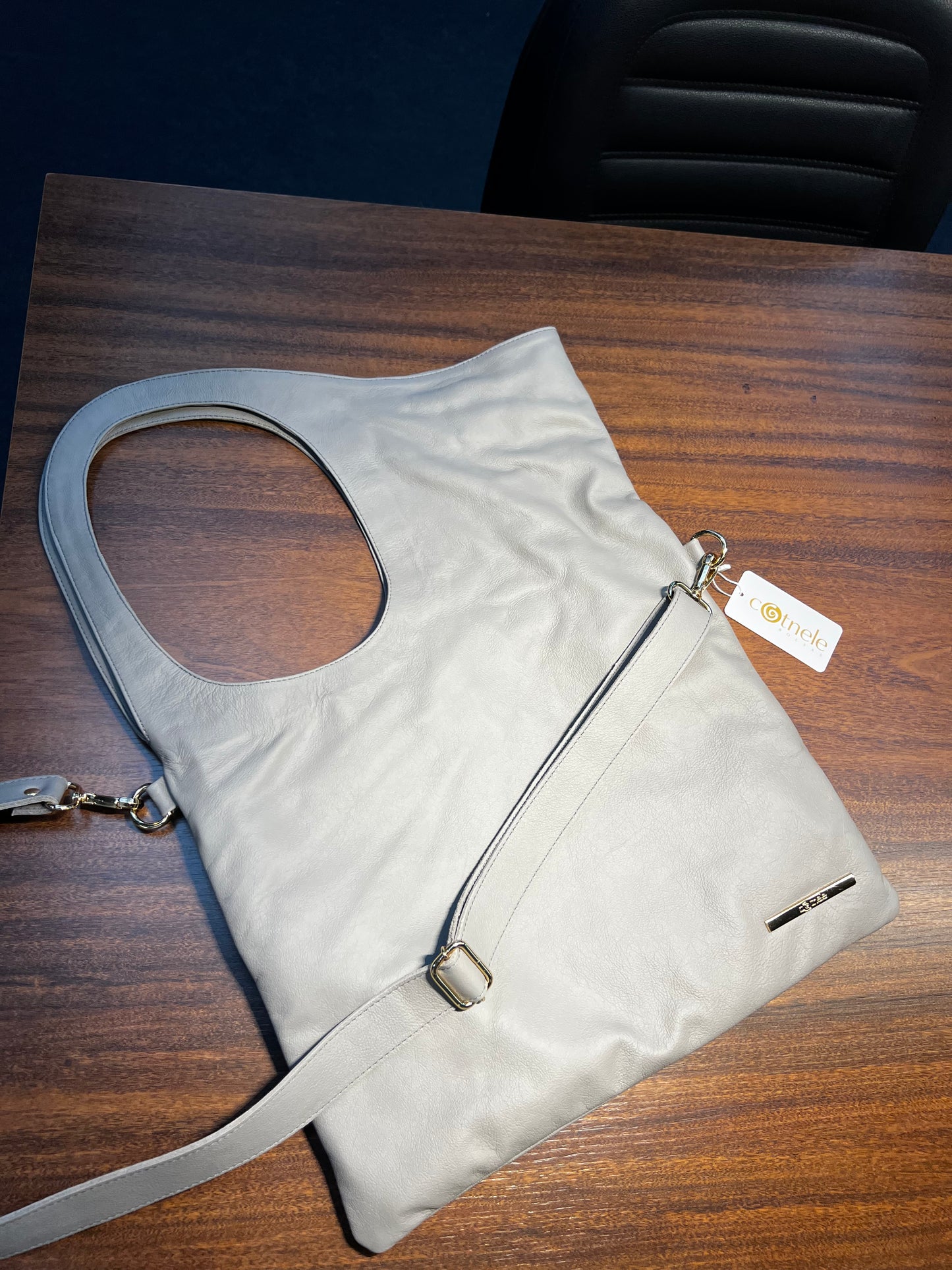 Bolsa Astrid | Em couro legítimo premium