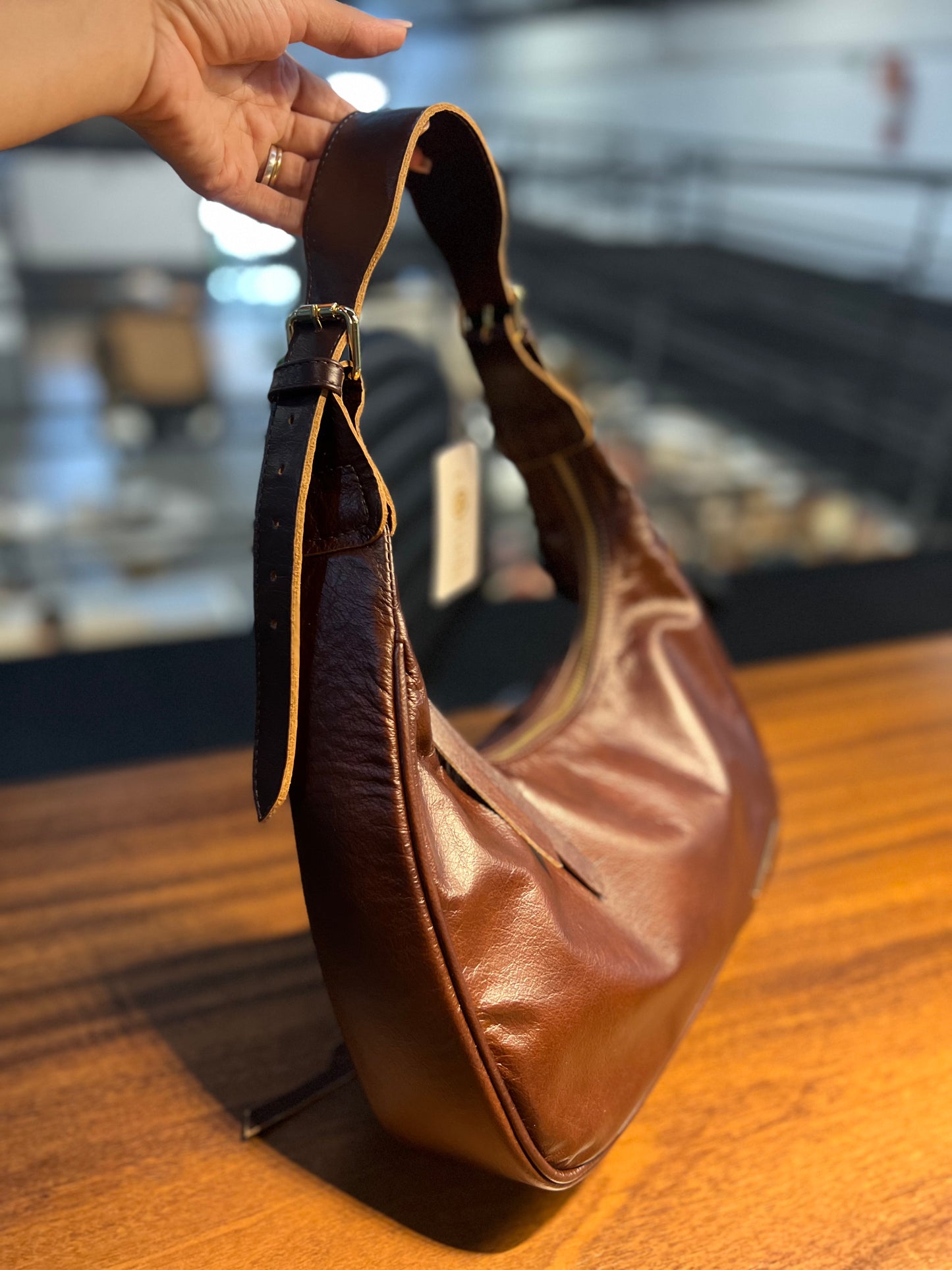 Bolsa Bruna | Em couro legítimo premium