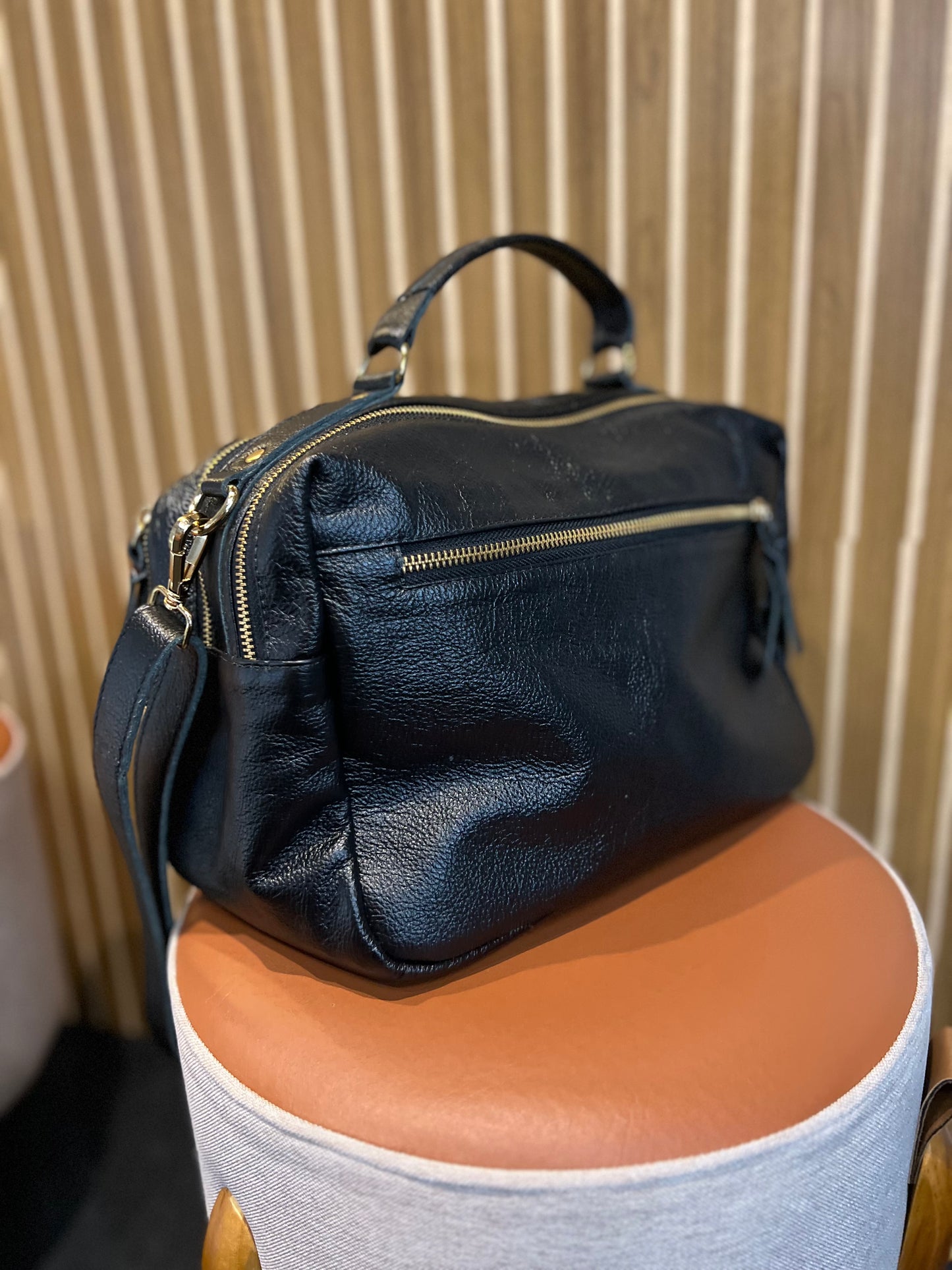 Bolsa Virgínia | Em couro legítimo premium