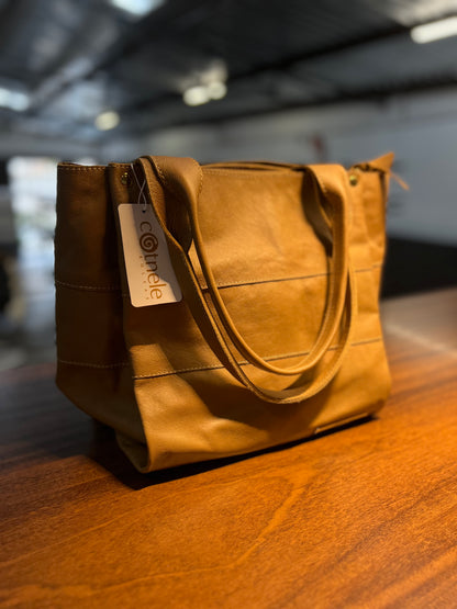 Bolsa Chica | Em couro legítimo premium