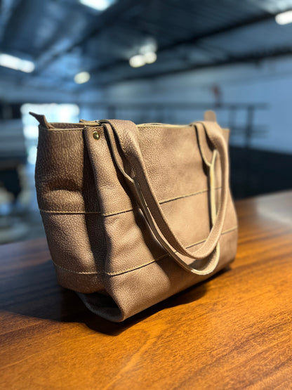 Bolsa Chica | Em couro legítimo premium