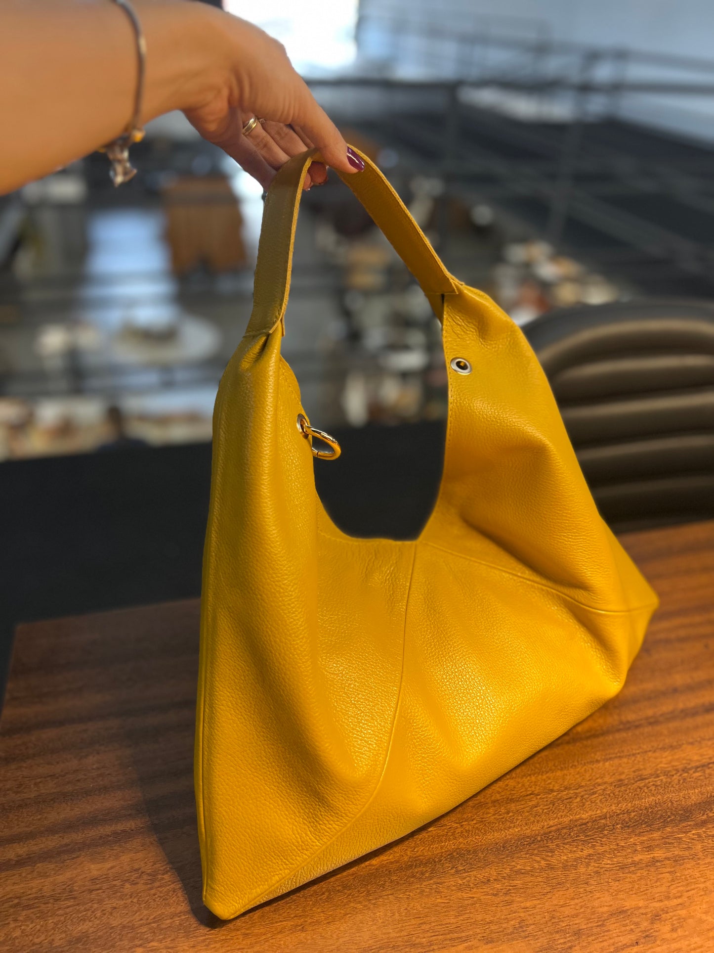 Bolsa Beatriz | Em couro legítimo premium