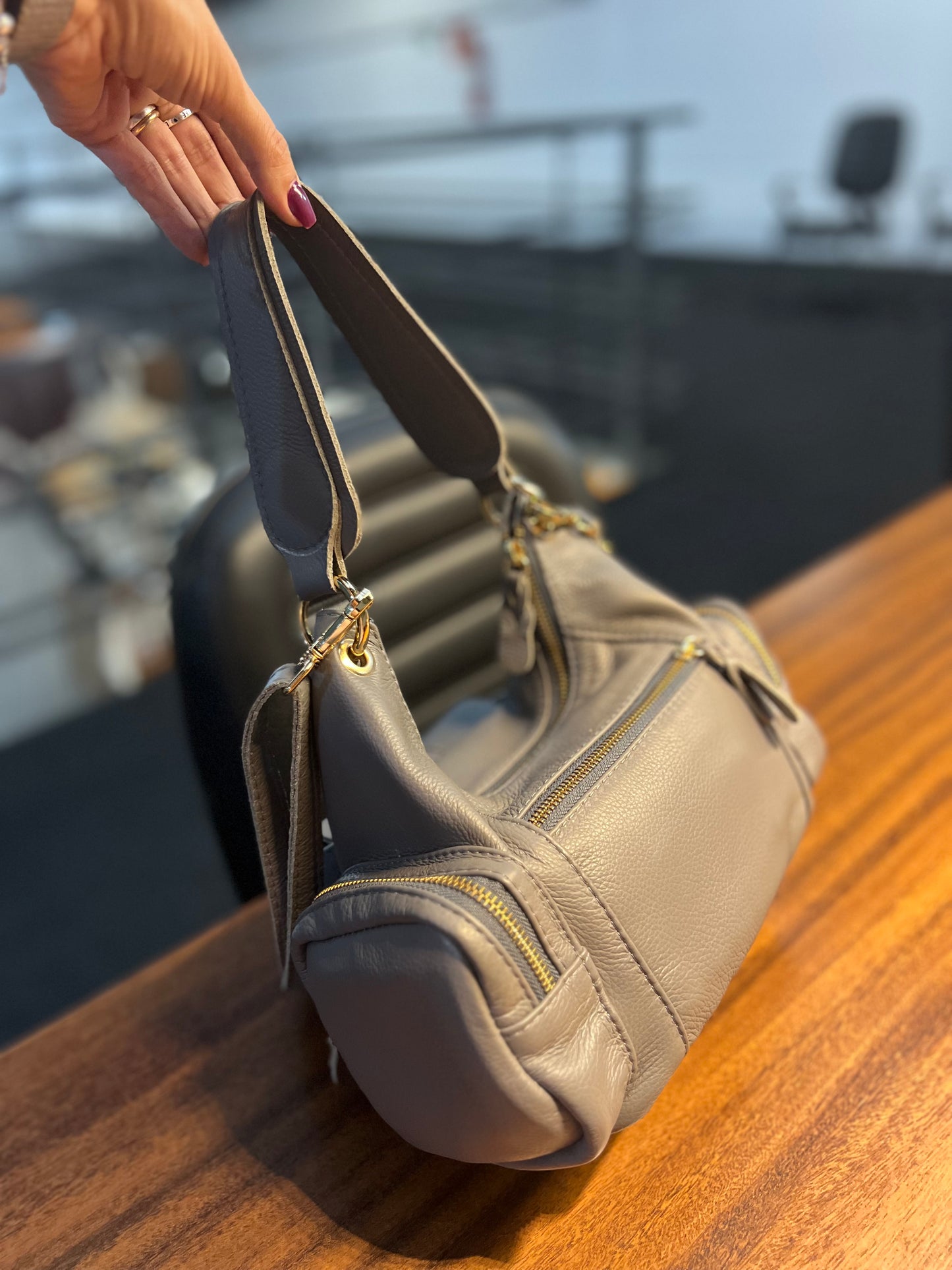 Bolsa Malu | Em couro legítimo premium