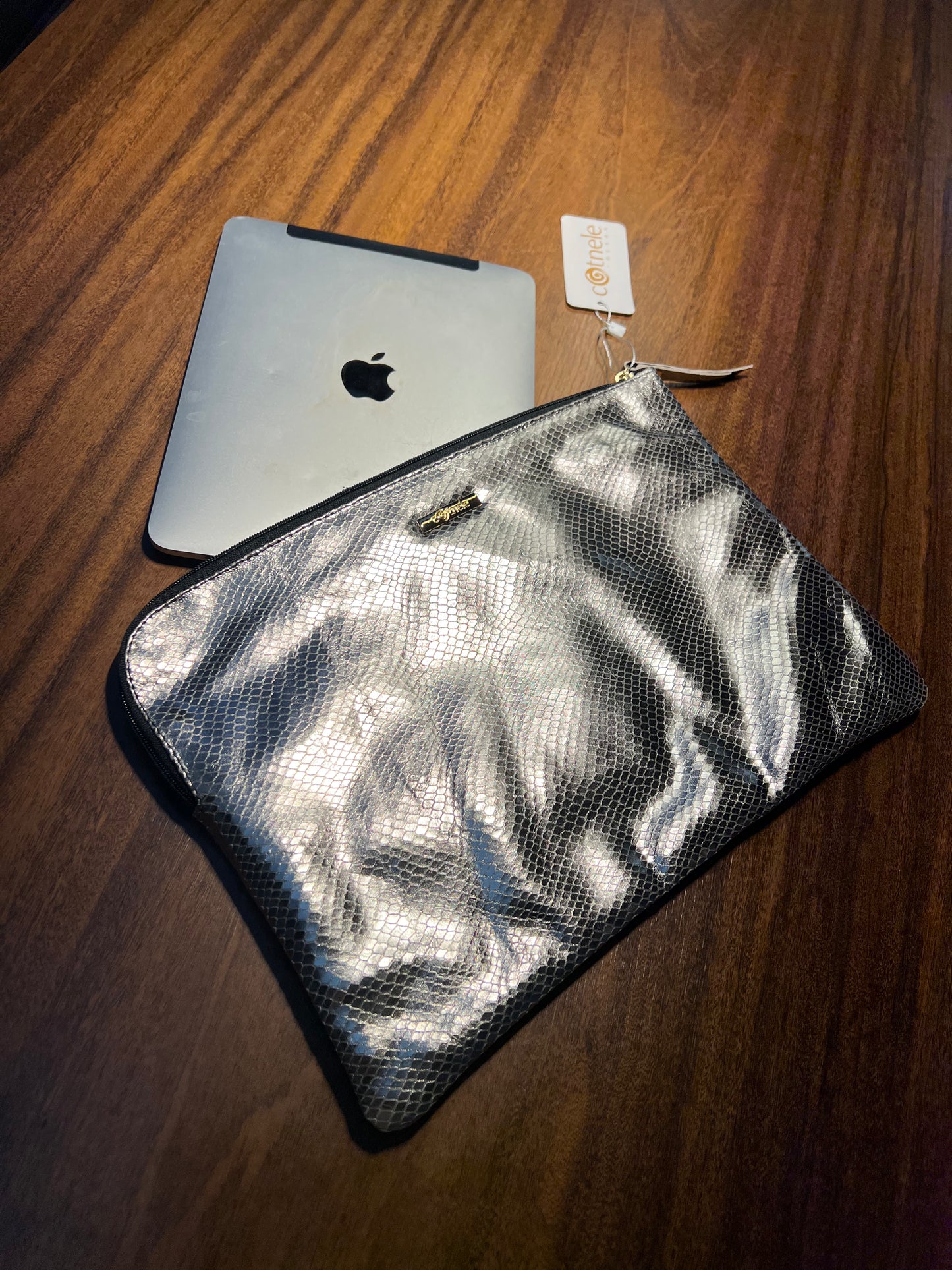 Case Sofia para Ipad e MacBook| Em couro legítimo premium