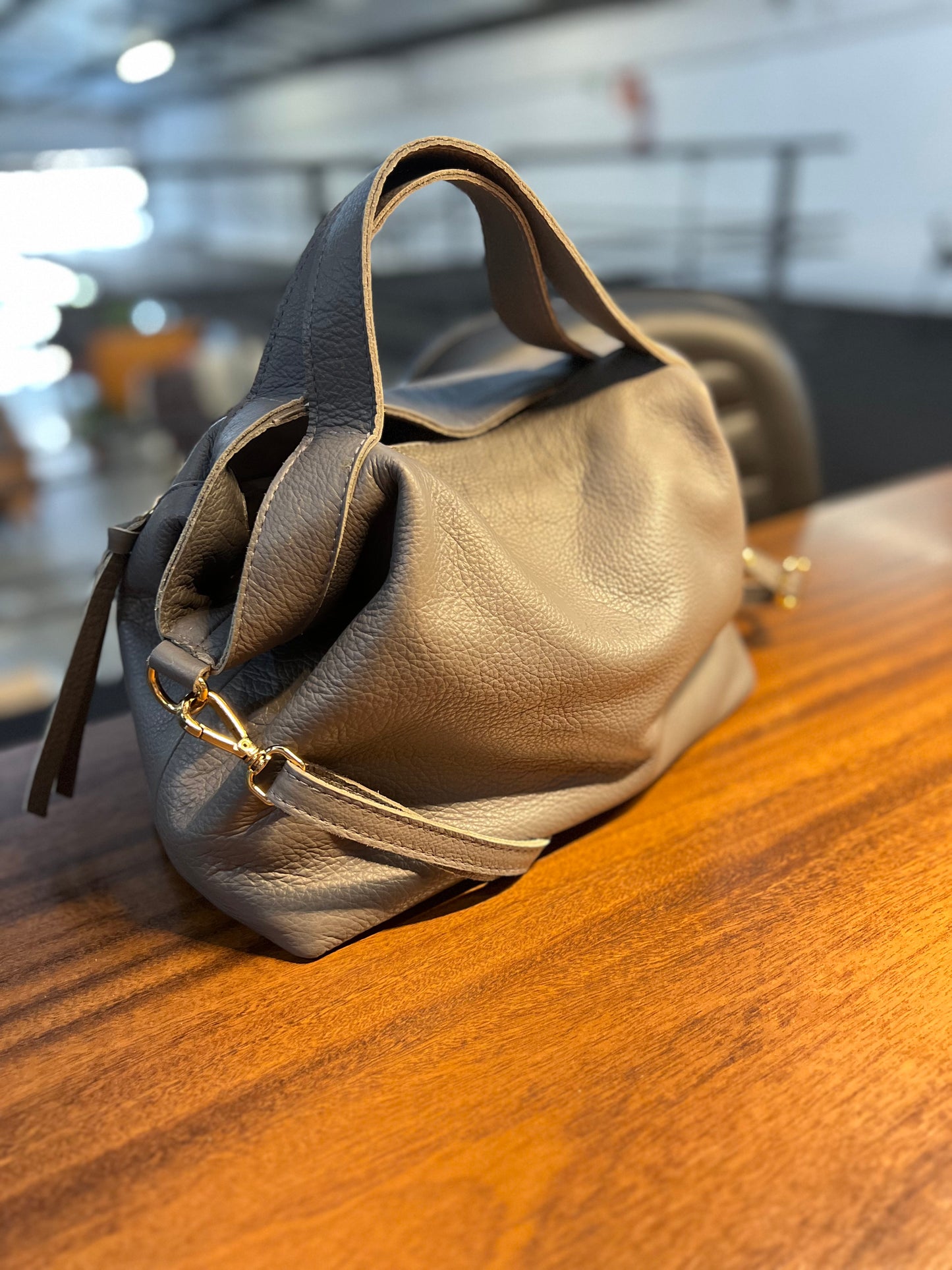 Bolsa Francesca | Em couro legítimo premium